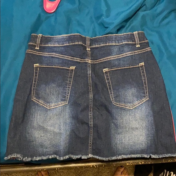 Jean skirt - Picture 2 of 2
